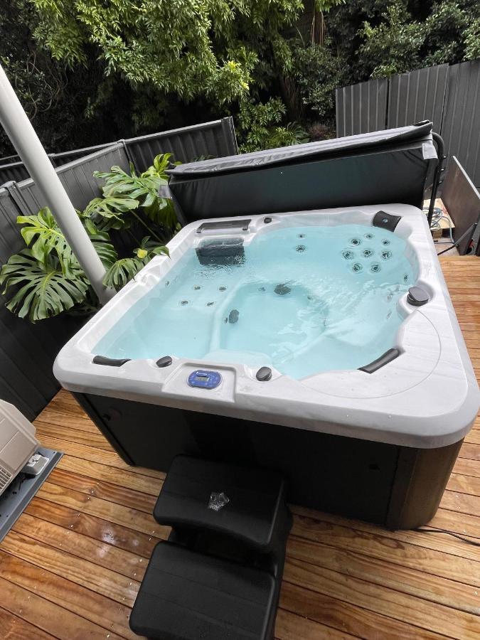 Spacious Home Near Cbd Spa Pool Parking 3Br Auckland Kültér fotó